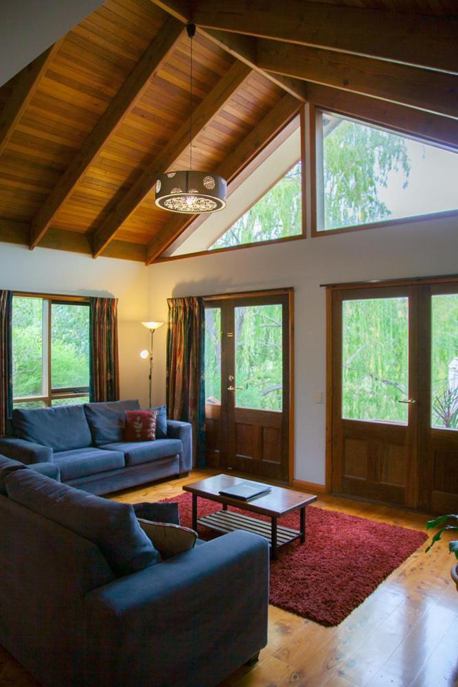 Отель Perricoota Vines Retreat Моама Номер фото