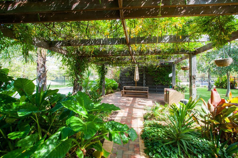 Отель Perricoota Vines Retreat Моама Экстерьер фото
