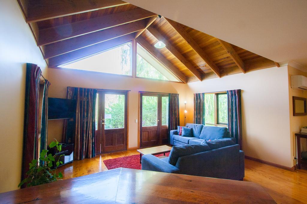 Отель Perricoota Vines Retreat Моама Номер фото